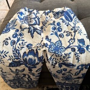 SHEIN Blue and White Floral Garment